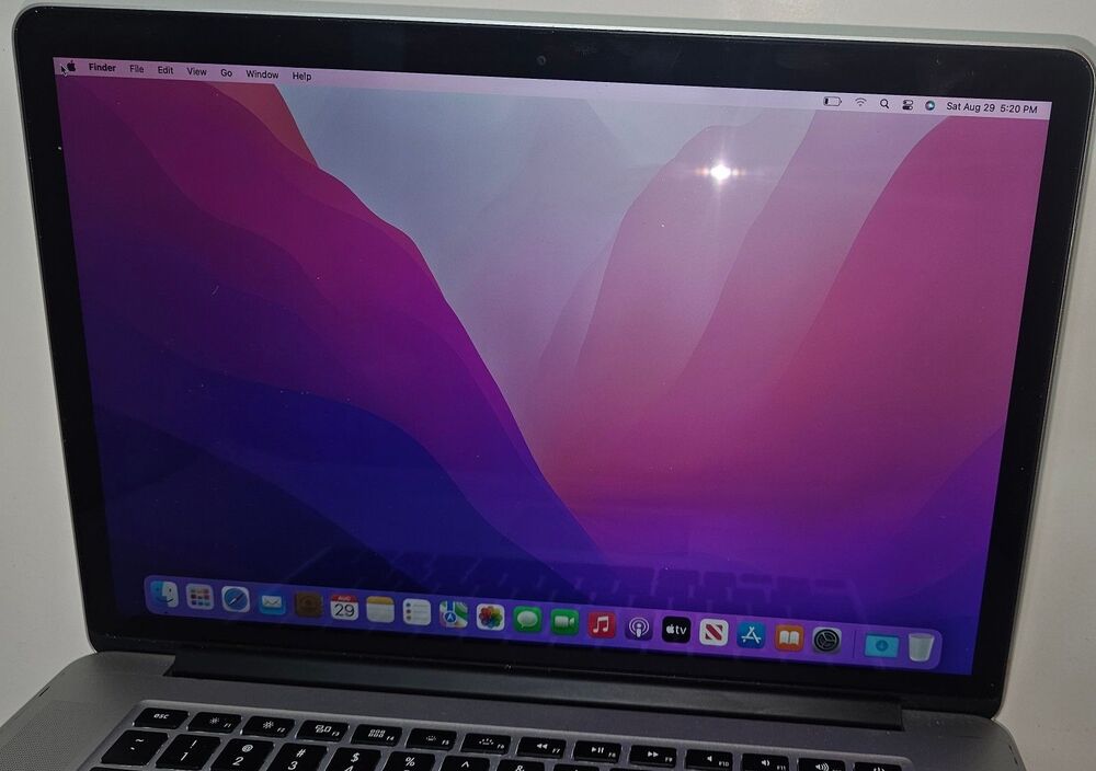 Apple MacBook Pro 15.4" Laptop A1398 Mid 2015 2.8GHz Intel Core i7 16GB 512GB HD